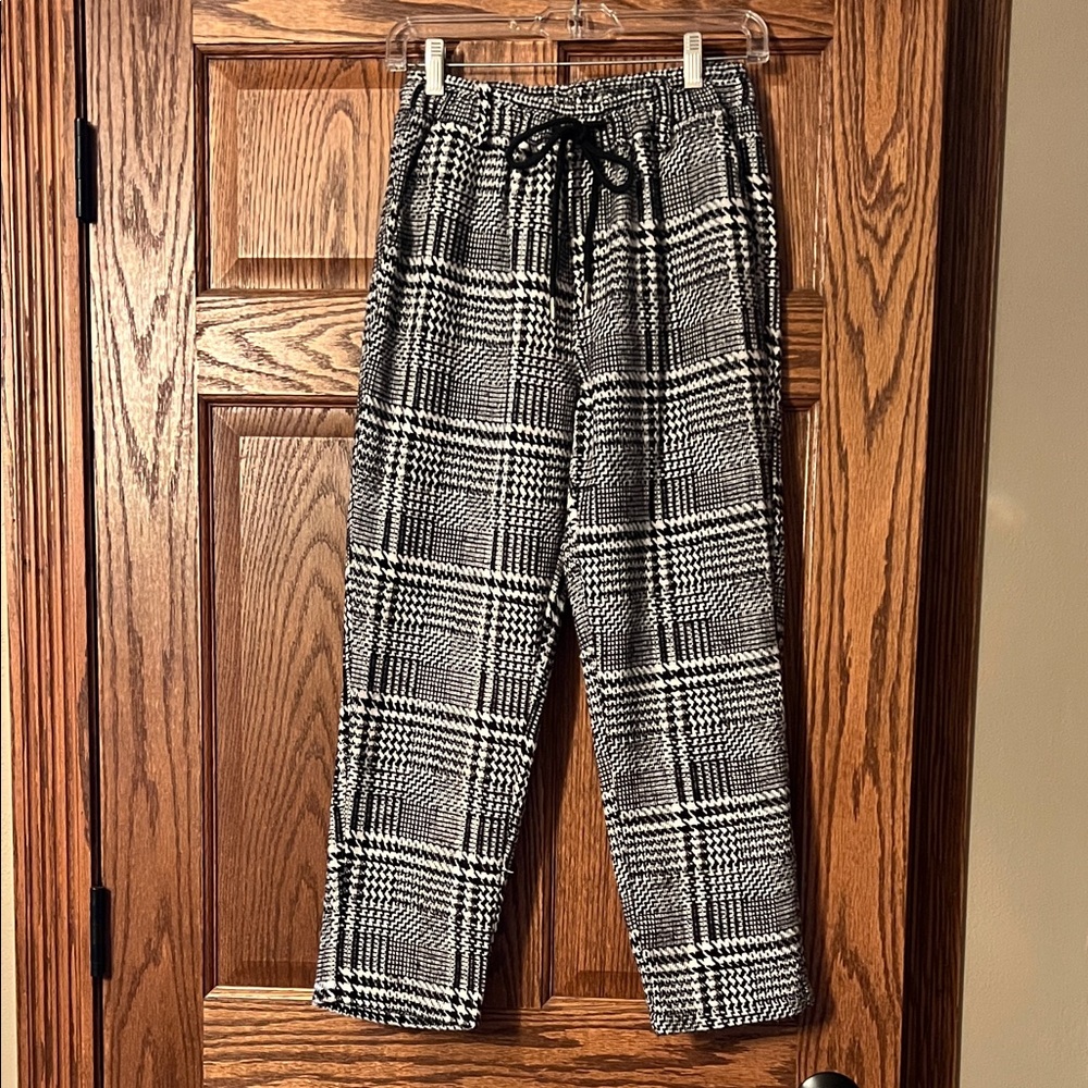 Lili Sidonio Black and White Check Women's Trousers